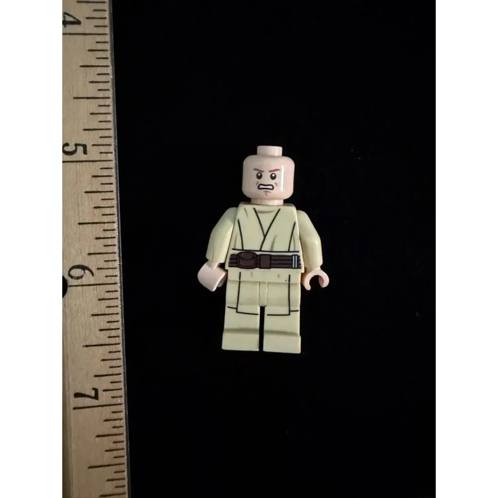 Lego Star Wars Obi-Wan Kenobi padawan minifig (light tan robe)